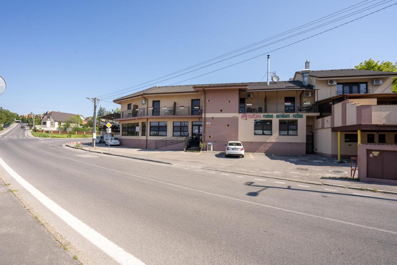Penzion Toscana Nitra Exterior photo