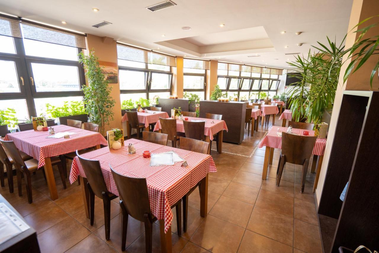 Penzion Toscana Nitra Exterior photo